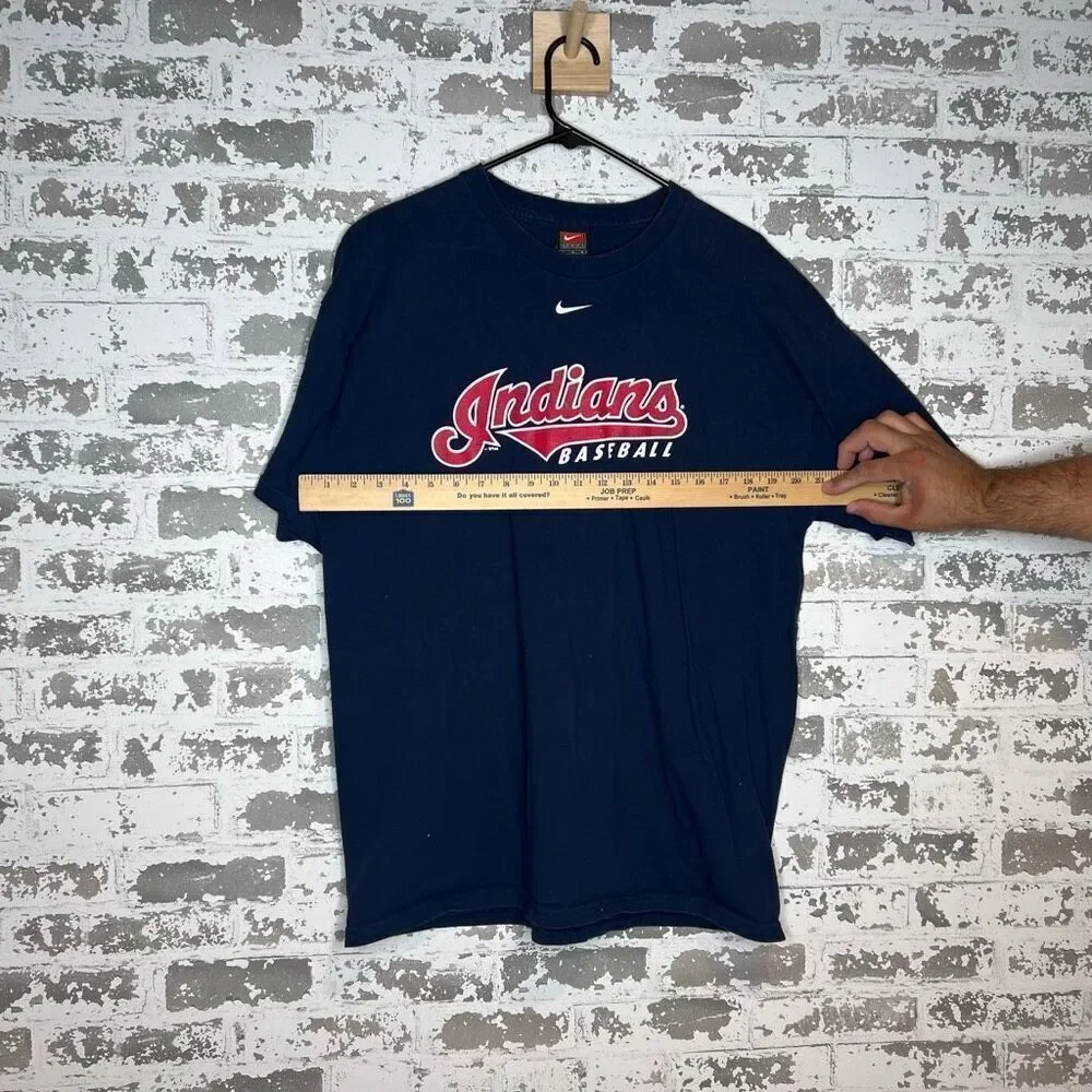Vintage Nike Cleveland Indians t shirt